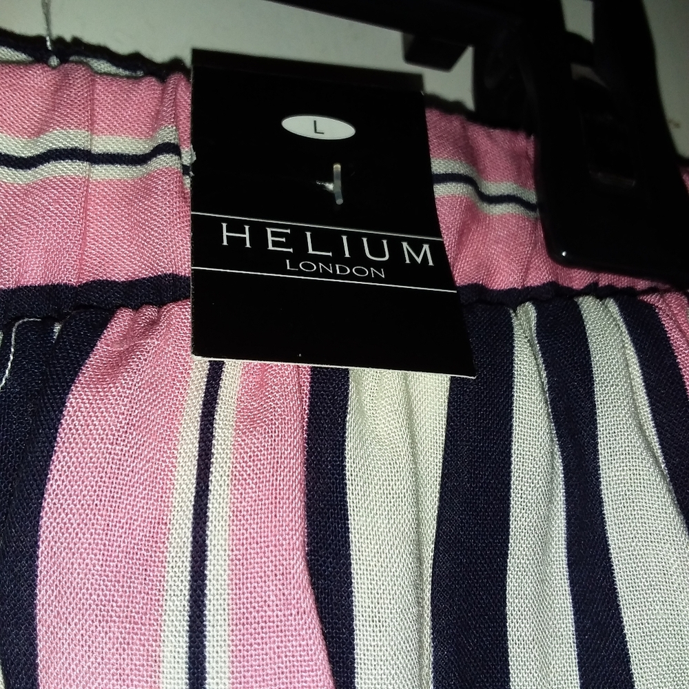 Shorts with Long Backing - Picture 6 of 9